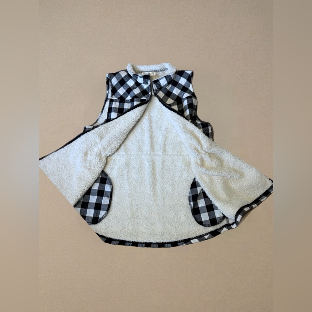 Doublju Black & White Buffalo Plaid Sherpa-Lined Vest - Picture 3 of 6